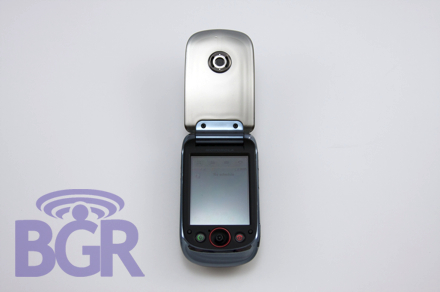 Motorola: Motorola MING A1800 ni se prezinta in toata splendoarea